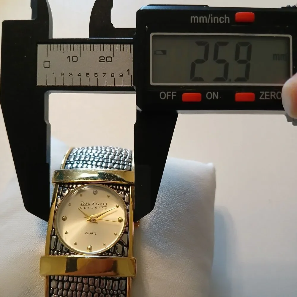 Joan Rivers watch running